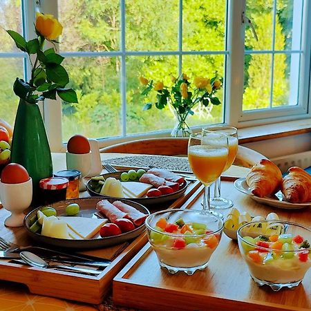 Happy Hill Hotel Йол Екстериор снимка
